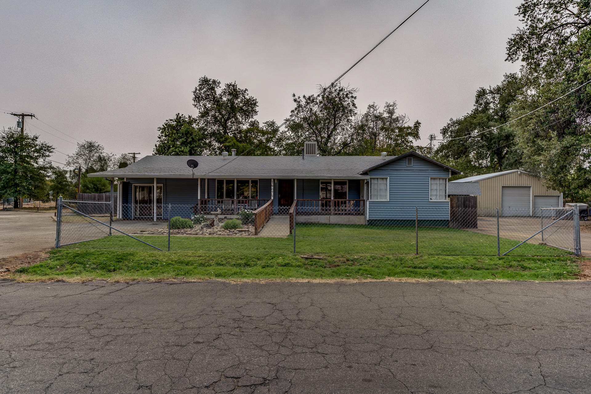 19075 Genevieve Road Redding, CA 96003 - Photo 2 of 43 19075GenevieveRdext_002