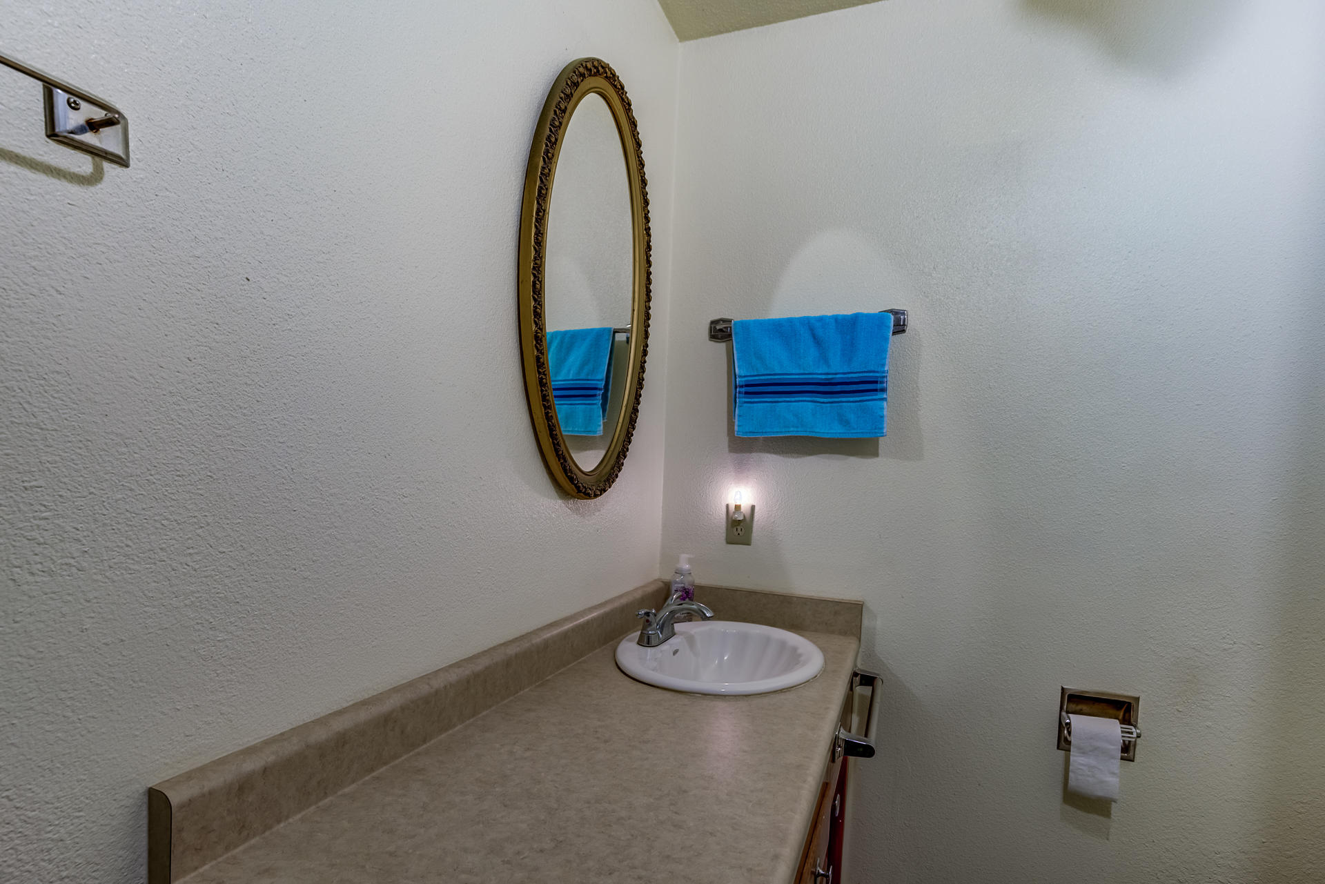19075 Genevieve Road Redding, CA 96003 - Photo 28 of 43 19075GenevieveRoad_009