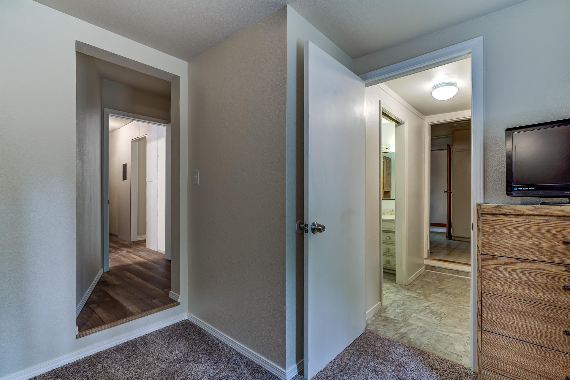 19075 Genevieve Road Redding, CA 96003 - Photo 31 of 43 19075GenevieveRoad_012