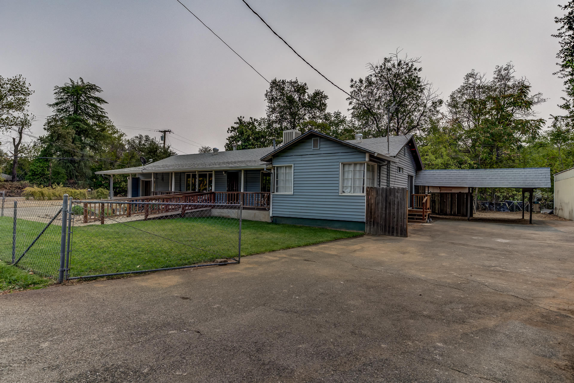 19075 Genevieve Road Redding, CA 96003 - Photo 4 of 43 19075GenevieveRdext_004