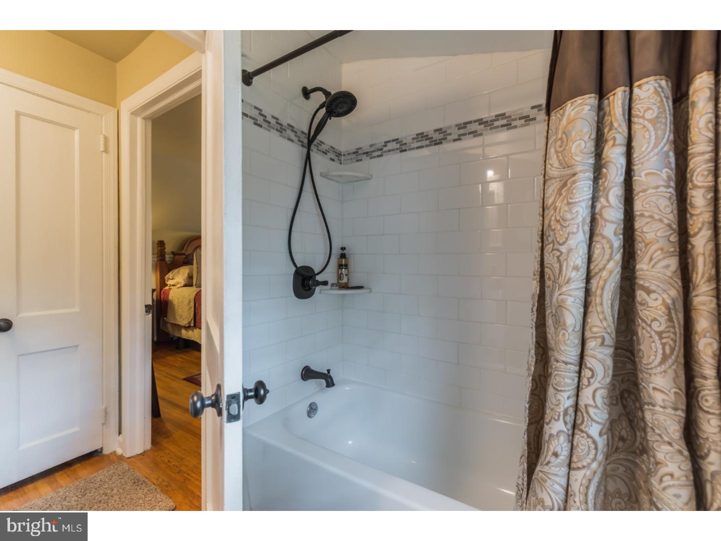 324 Garden Road Springfield, PA 19064 - Photo 20 of 25 Bathroom
