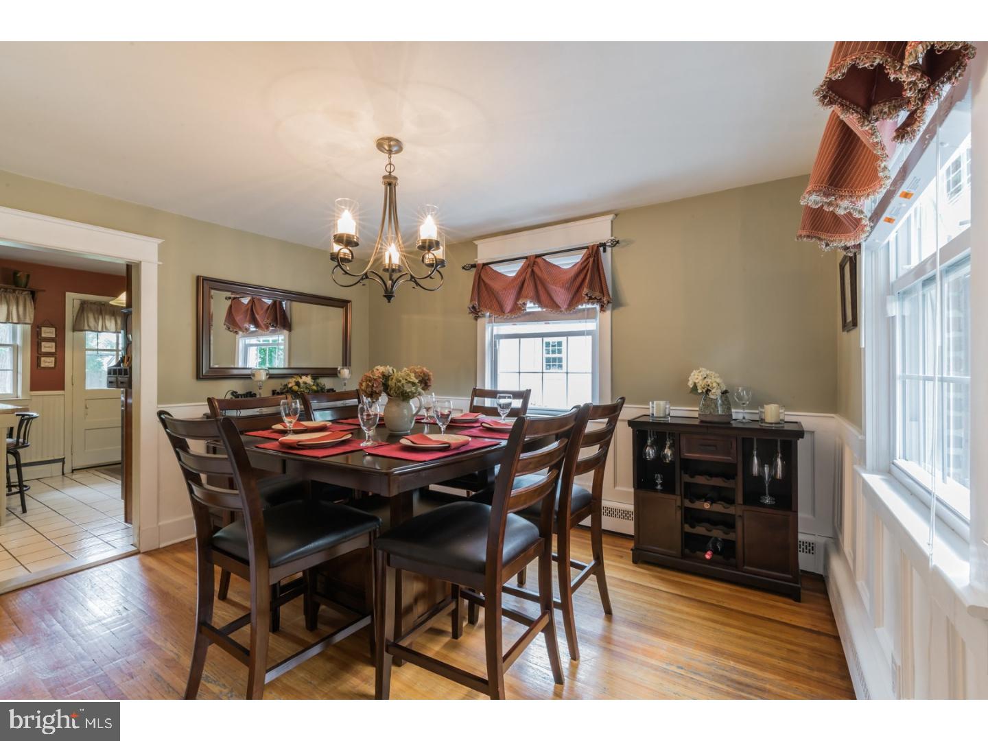 324 Garden Road Springfield, PA 19064 - Photo 7 of 25 Dining Room