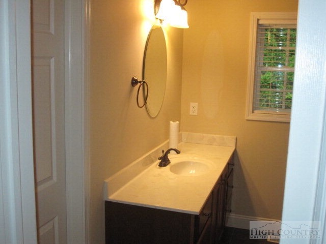 517 Frozenhead Ridge Road Sugar Grove, NC 28679 - Photo 8 of 24 Gallery Image 8