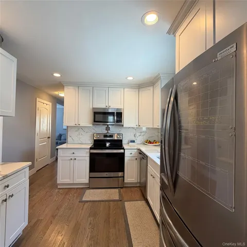 $700,000 | 209 South 11th Street, Lindenhurst, NY 11757