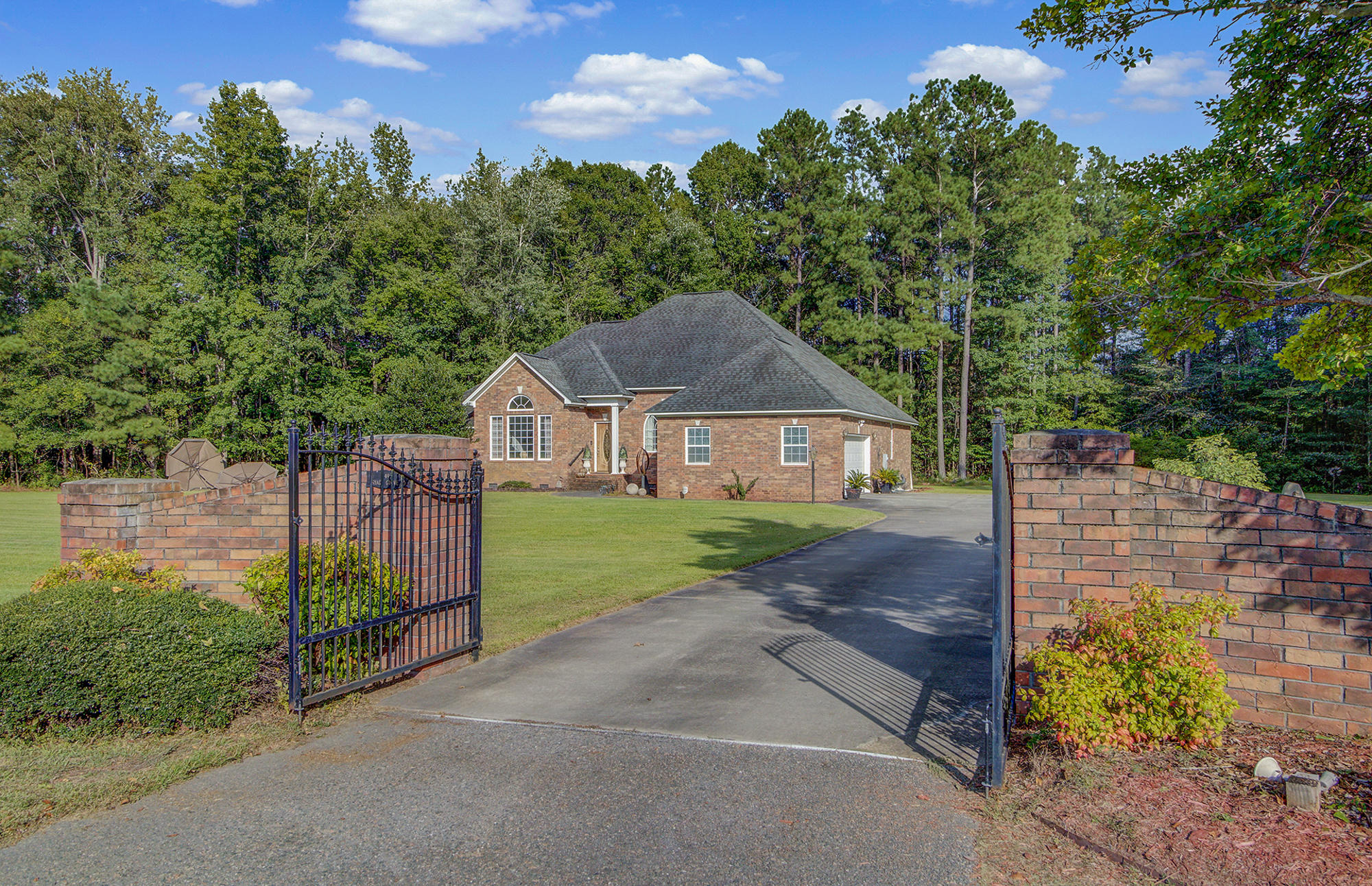 493 Shady Grove Road St. George, SC 29477 - Photo 4 of 43 493-31