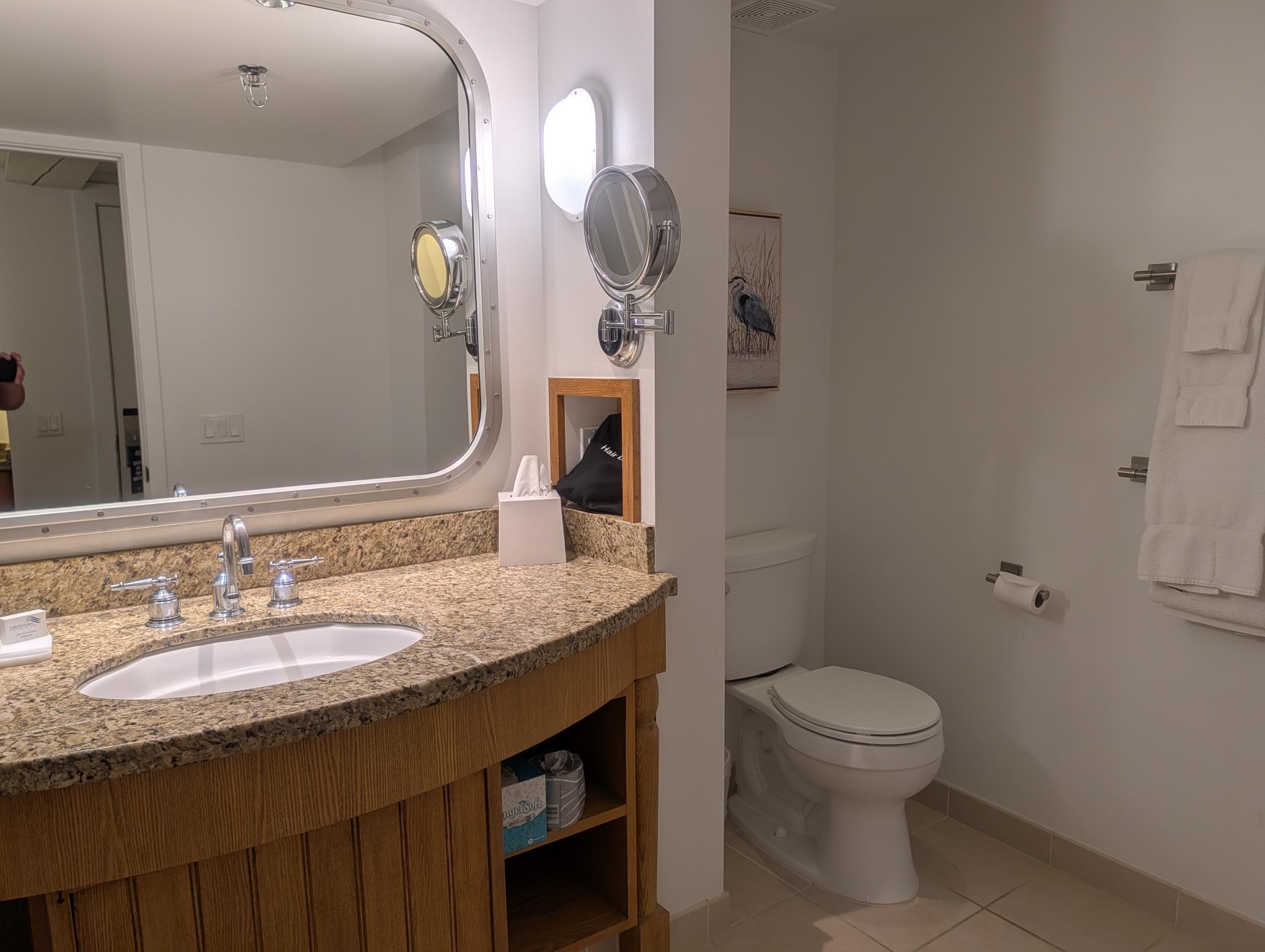 2400 Geneva Street, Unit 1815 Delavan, WI 53115 - Photo 13 of 38 Bath