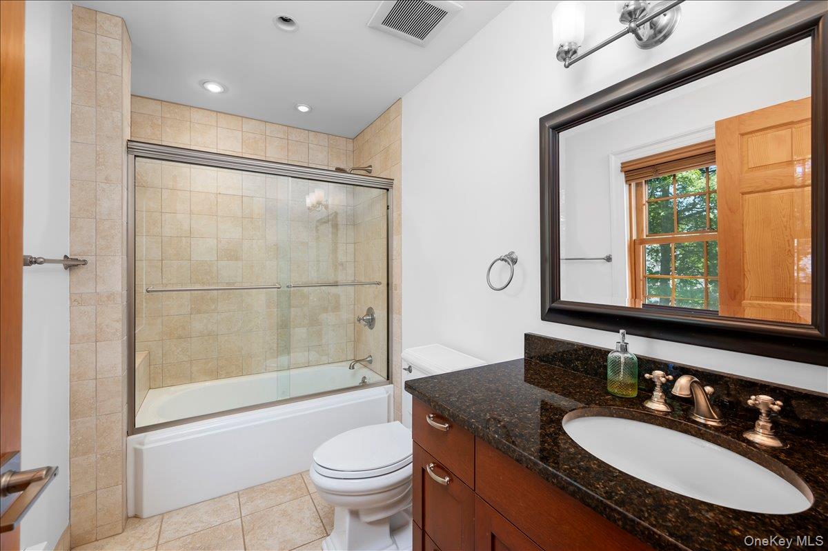 80 Maple Avenue Rye, NY 10580 - Photo 25 of 37 Carriage House Bathroom
