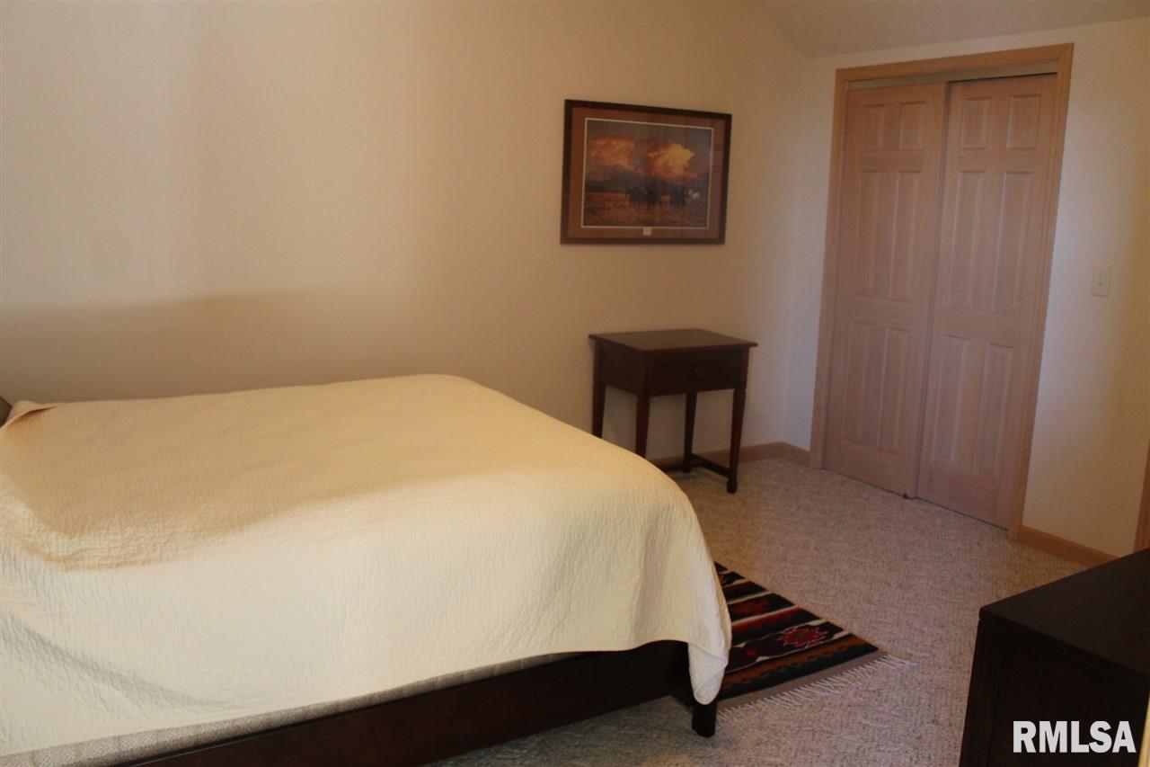 3911 South Sheffield Road Bartonville, IL 61607 - Photo 11 of 35 Gallery Image 11