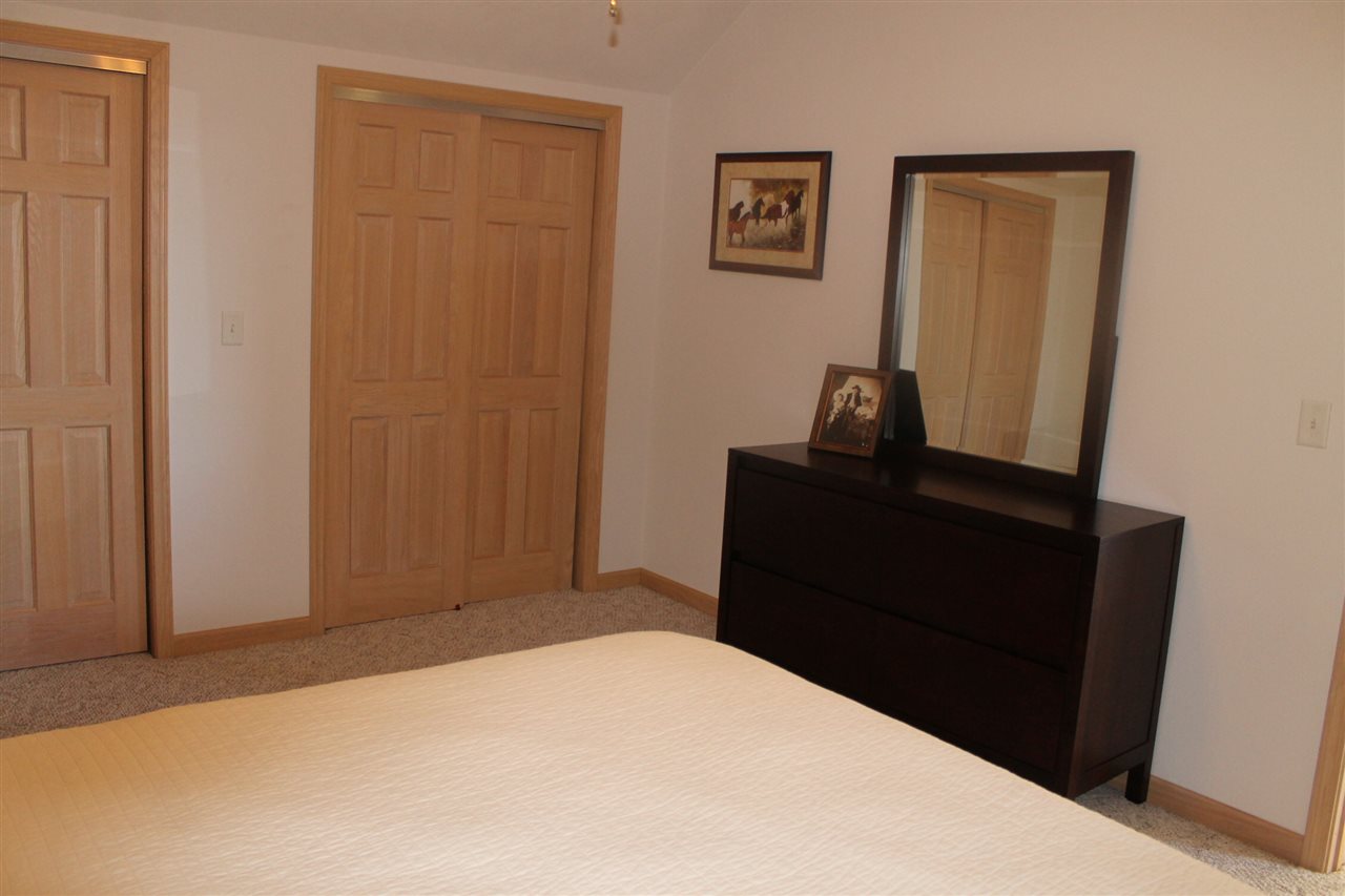 3911 South Sheffield Road Bartonville, IL 61607 - Photo 12 of 35 Gallery Image 12