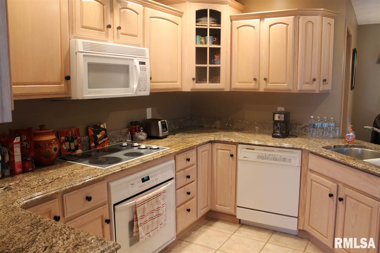 3911 South Sheffield Road Bartonville, IL 61607 - Photo 18 of 35 Gallery Image 18