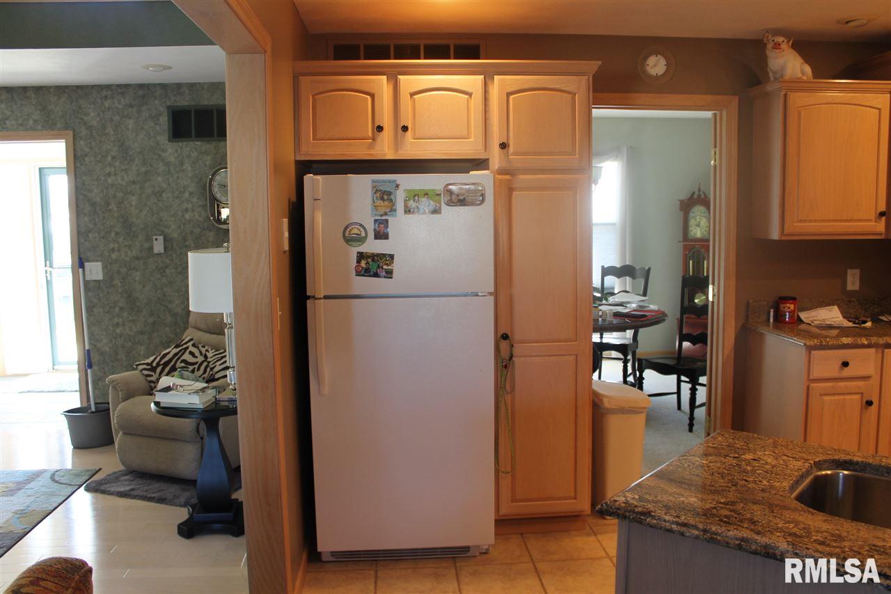 3911 South Sheffield Road Bartonville, IL 61607 - Photo 19 of 35 Gallery Image 19