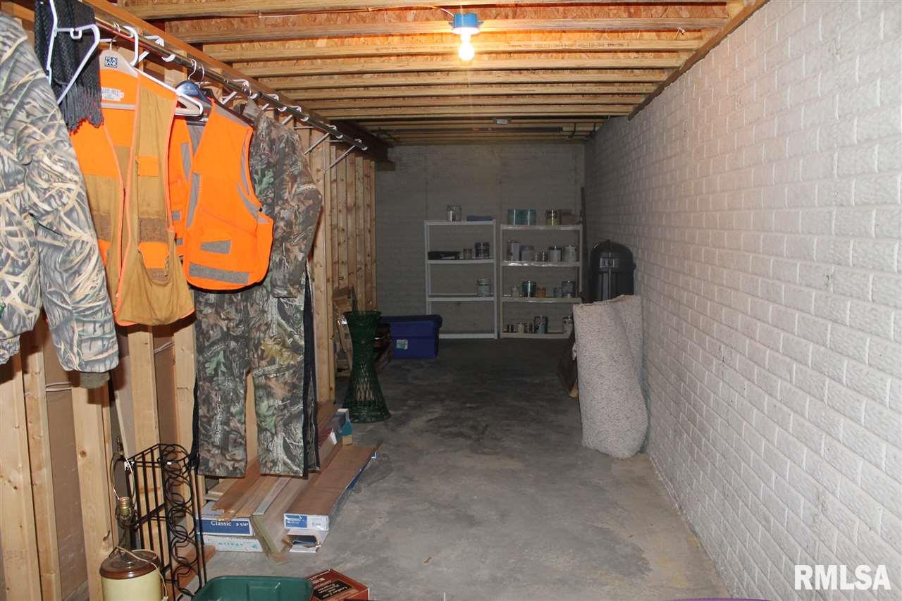 3911 South Sheffield Road Bartonville, IL 61607 - Photo 28 of 35 Gallery Image 28