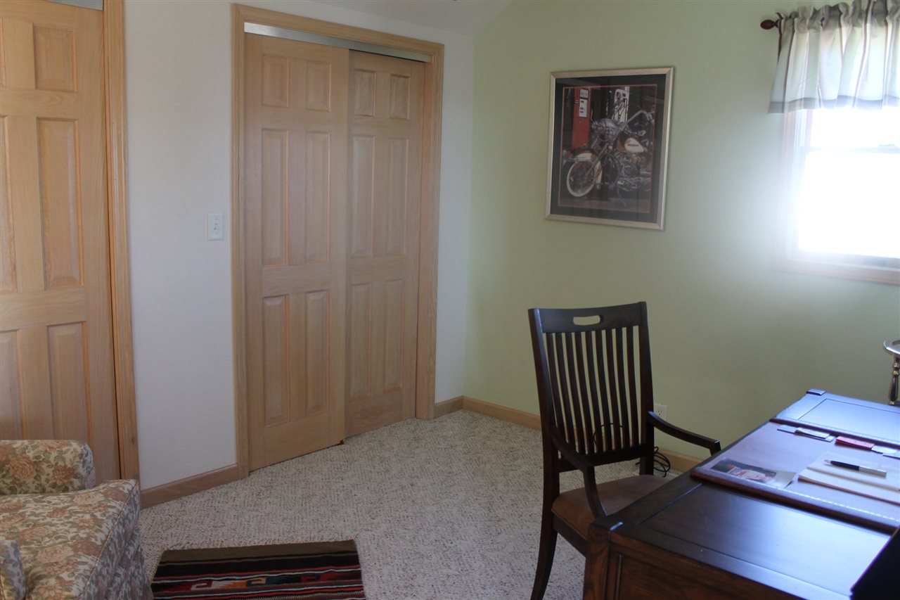 3911 South Sheffield Road Bartonville, IL 61607 - Photo 7 of 35 Gallery Image 7