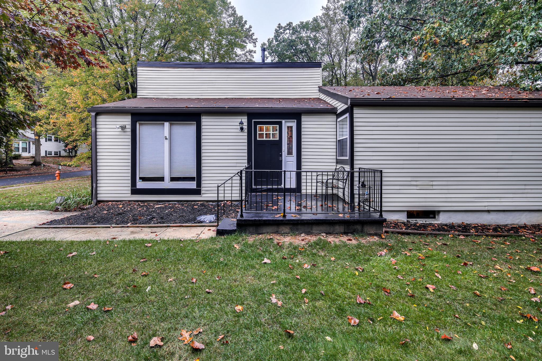 9846 Branchleigh Road Randallstown, MD 21133 - Photo 3 of 32 3 BD, 3 BA Rancher in The Woodlands