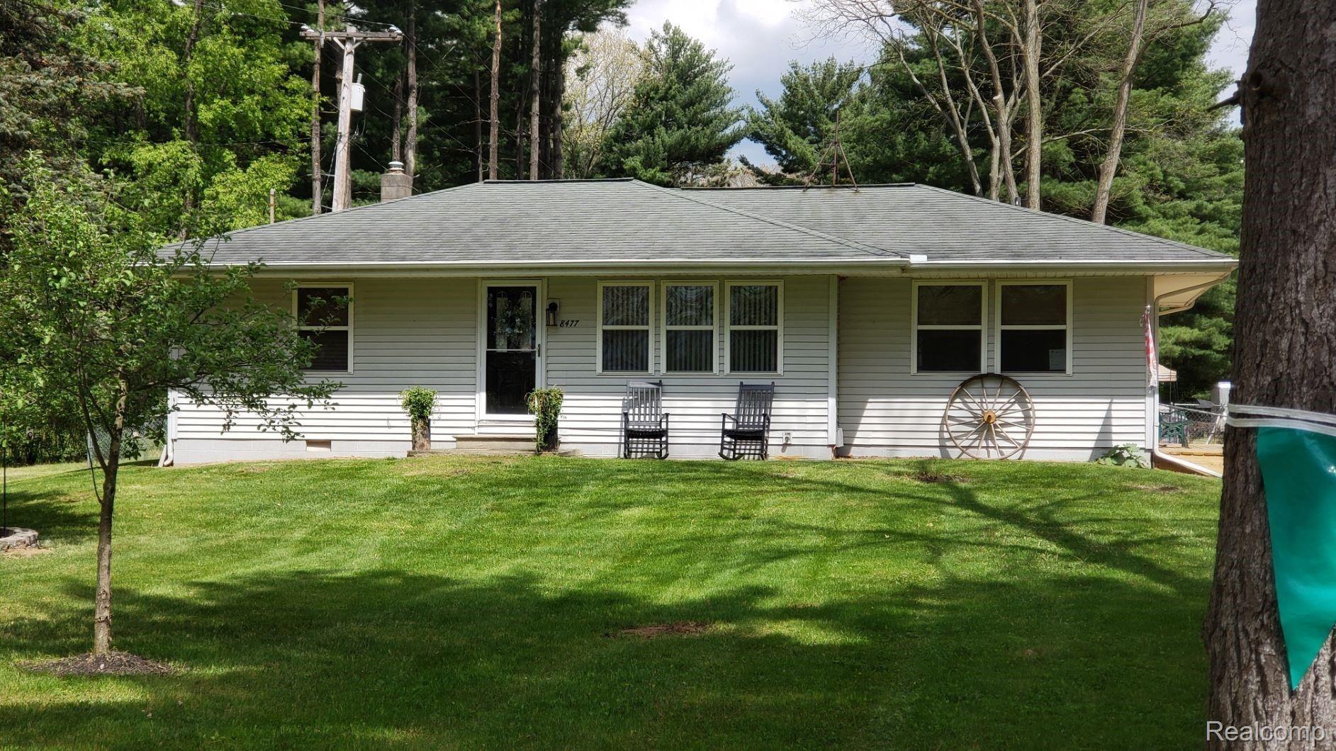 8477 Mt Hope Road Grass Lake, MI 49240 - Photo 1 of 44 mount hope front 1.jpg