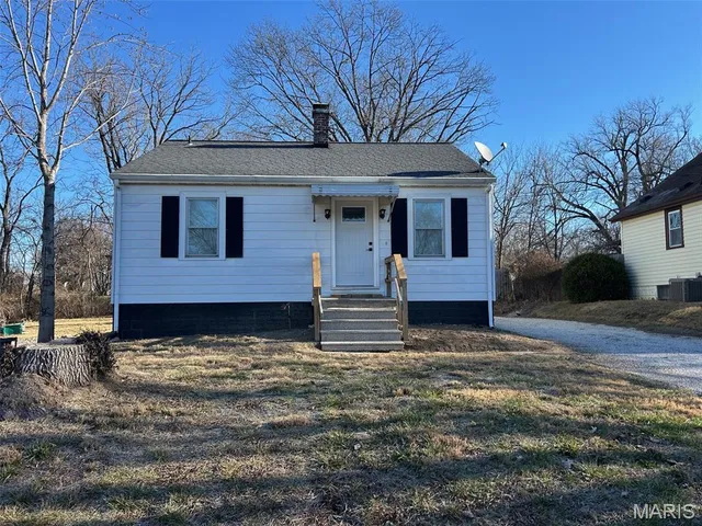 $130,000 | 1210 3rd Avenue, Belleville, IL 62220