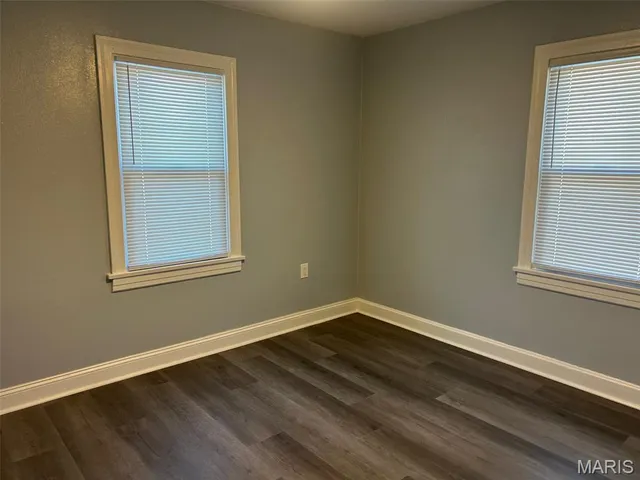 $130,000 | 1210 3rd Avenue, Belleville, IL 62220