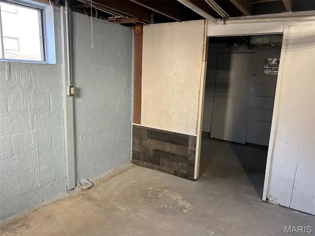 $130,000 | 1210 3rd Avenue, Belleville, IL 62220