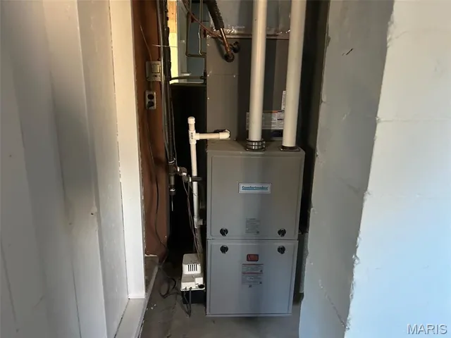 $130,000 | 1210 3rd Avenue, Belleville, IL 62220