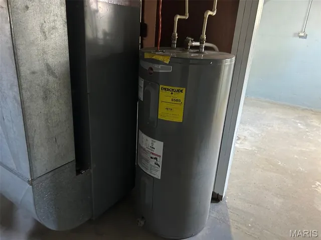 $130,000 | 1210 3rd Avenue, Belleville, IL 62220