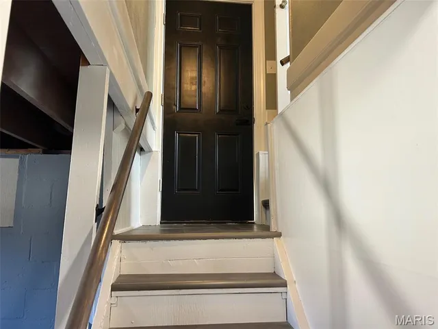 $130,000 | 1210 3rd Avenue, Belleville, IL 62220