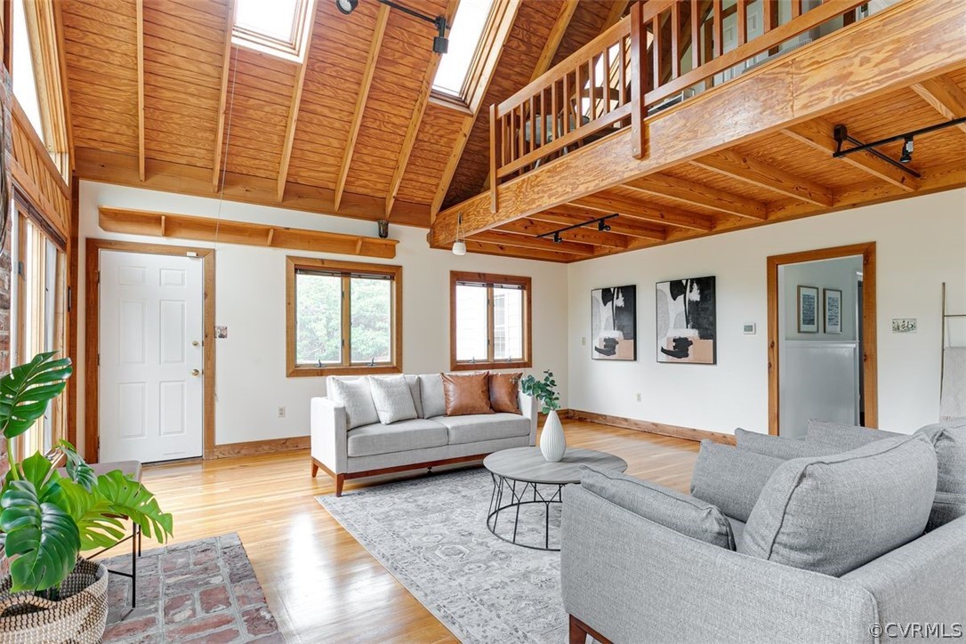 4801 Coleman Road Richmond, VA 23230 - Photo 23 of 42 Generous space to host family and friends.