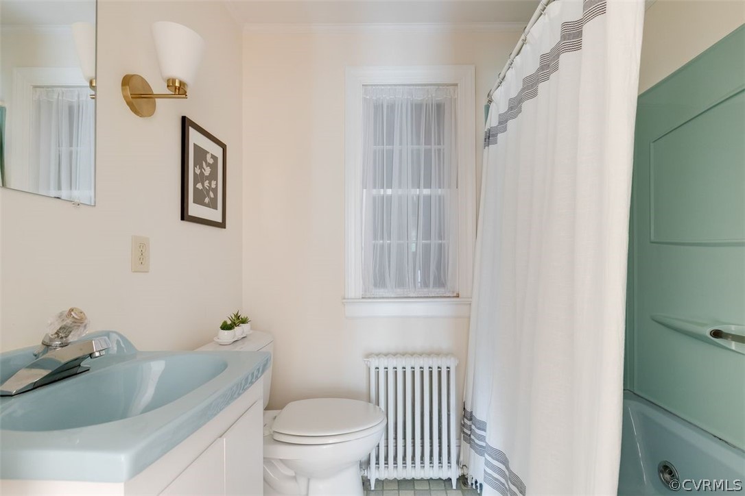 4801 Coleman Road Richmond, VA 23230 - Photo 31 of 42 Upstairs Bathroom with tub