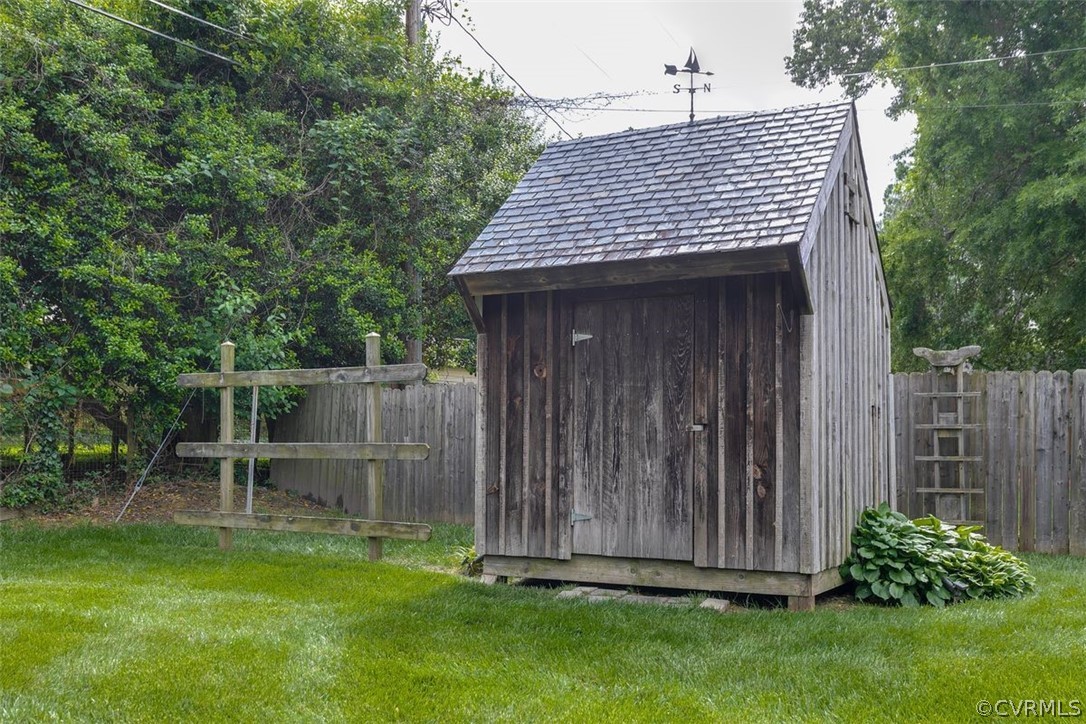4801 Coleman Road Richmond, VA 23230 - Photo 41 of 42 Bucolic garden shed with weathervane