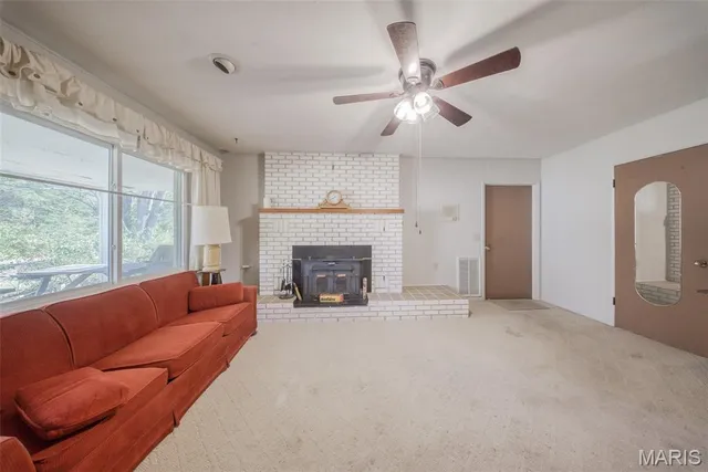 $384,900 | 117 State Rte C, Doolittle, MO 65401