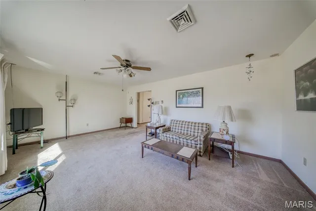 $384,900 | 117 State Rte C, Doolittle, MO 65401