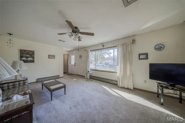 $384,900 | 117 State Rte C, Doolittle, MO 65401