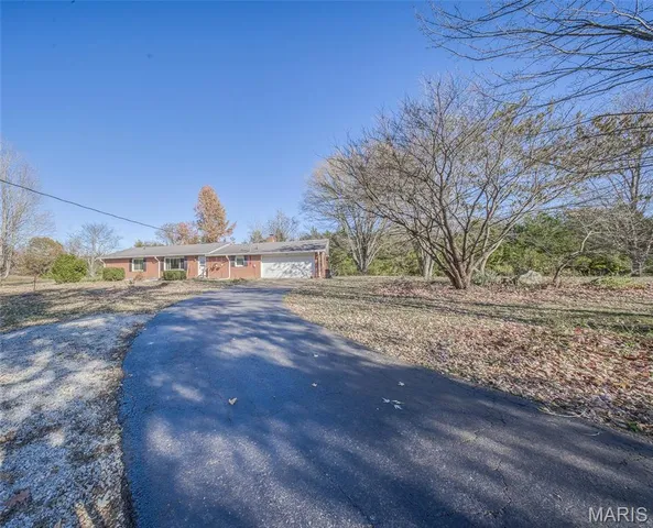 $384,900 | 117 State Rte C, Doolittle, MO 65401