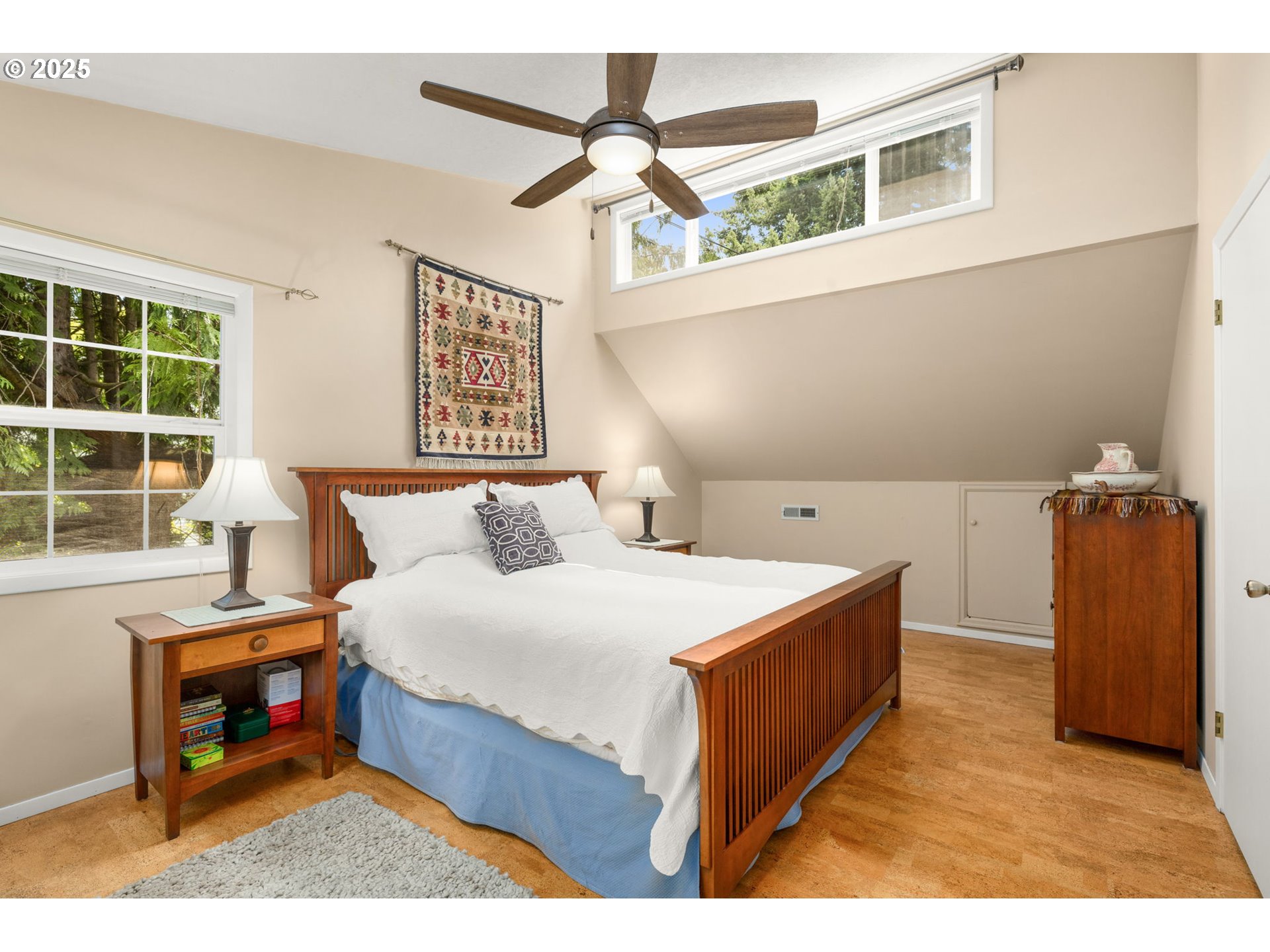 5959 Southwest Brugger Street Portland, OR 97219 - Photo 19 of 40 Primary Bedroom
