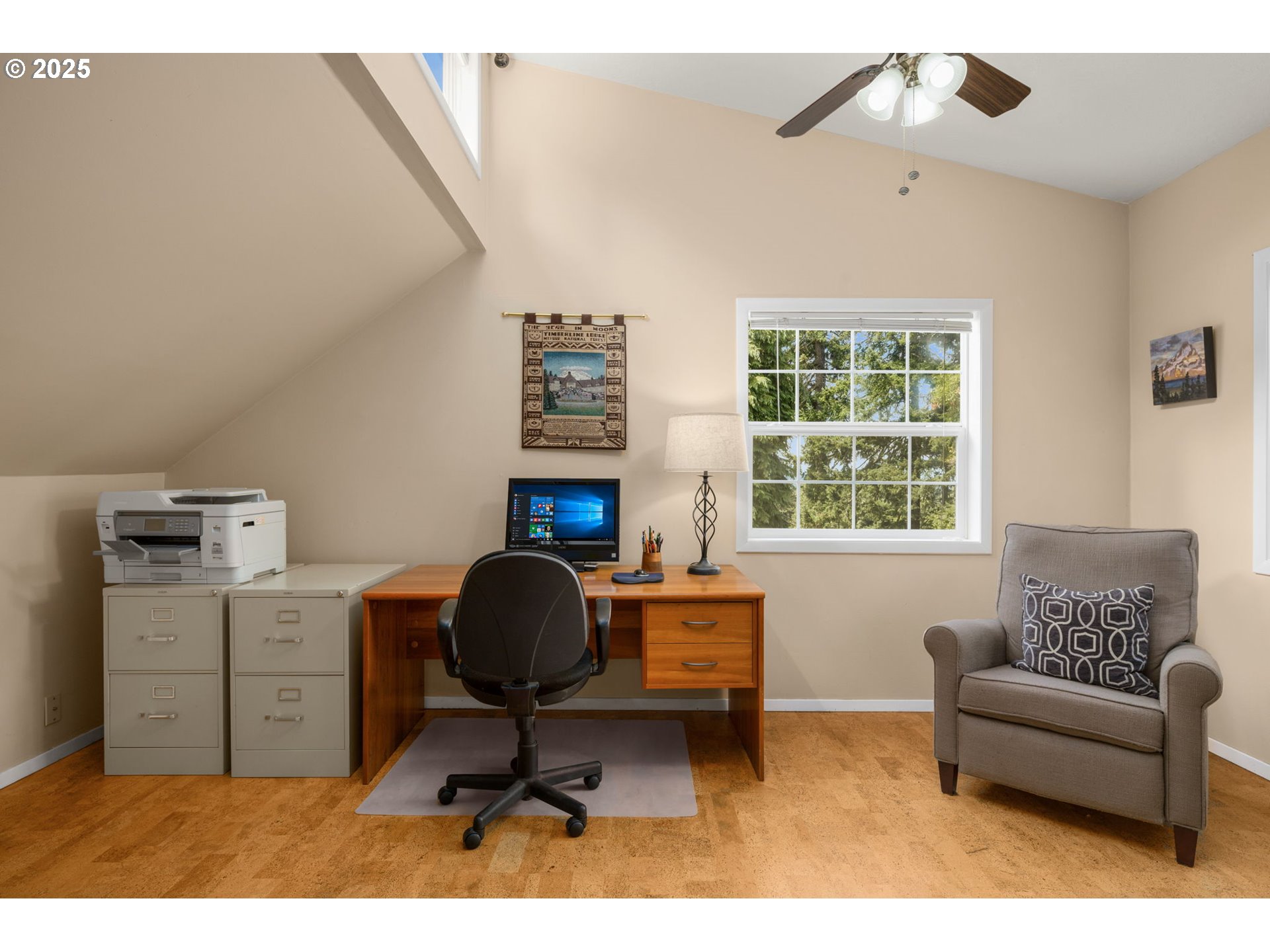 5959 Southwest Brugger Street Portland, OR 97219 - Photo 21 of 40 Bedroom