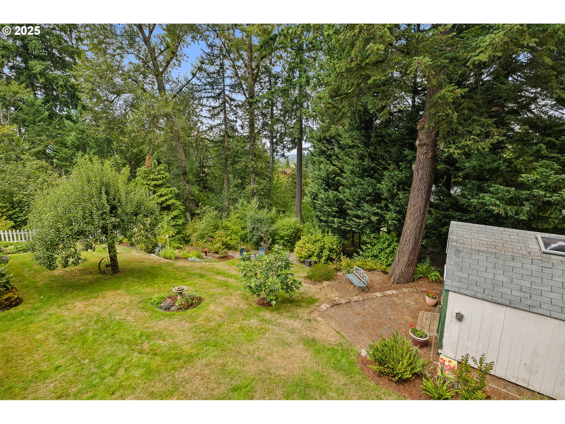5959 Southwest Brugger Street Portland, OR 97219 - Photo 27 of 40 Backyard