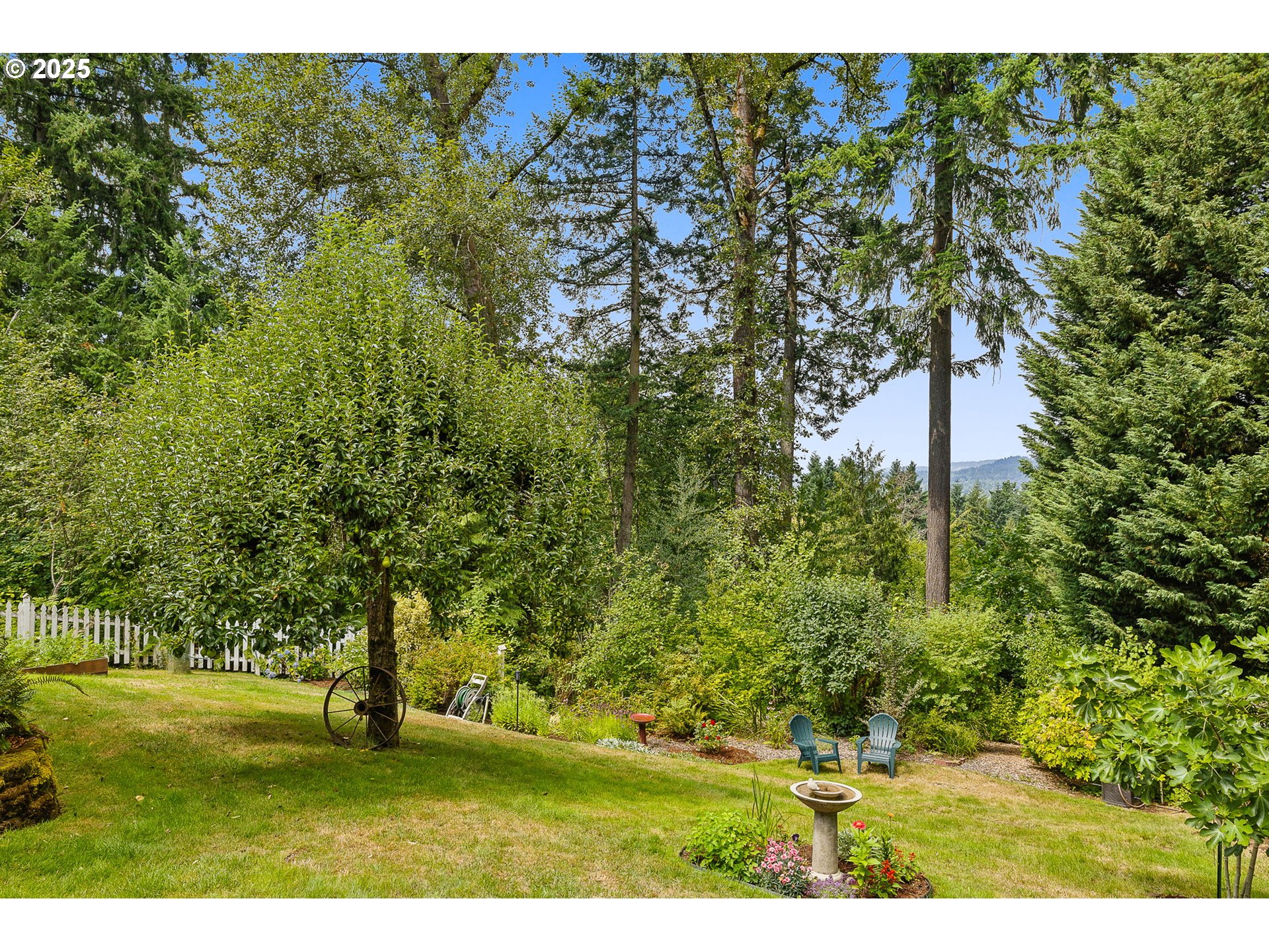 5959 Southwest Brugger Street Portland, OR 97219 - Photo 29 of 40 Backyard