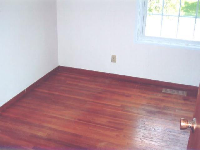 4977 Lockbourne Road Columbus, OH 43207 - Photo 8 of 9
