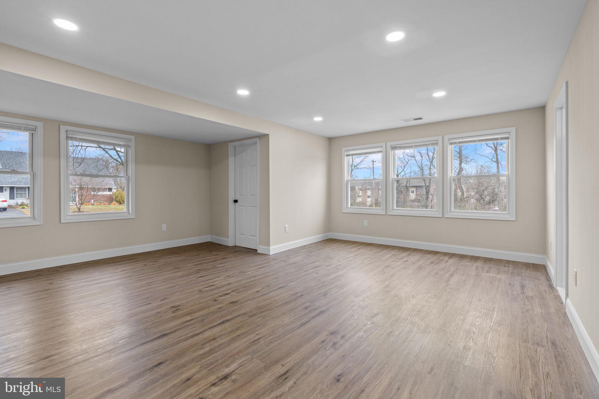 64 Vividleaf Lane Levittown, PA 19054 - Photo 11 of 44