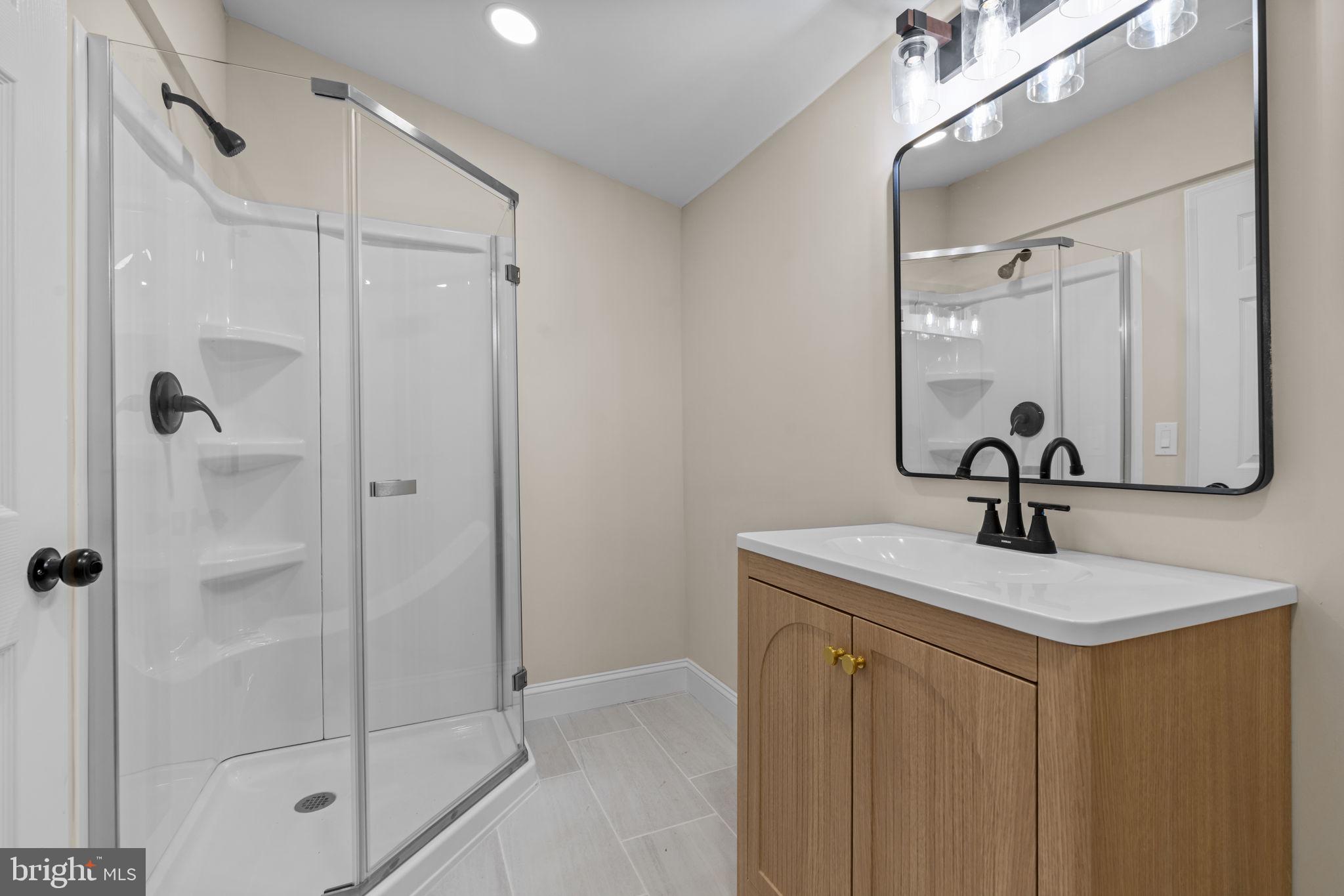 64 Vividleaf Lane Levittown, PA 19054 - Photo 16 of 44