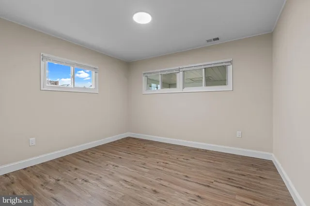 $542,500 | 64 Vividleaf Lane, Levittown, PA 19054