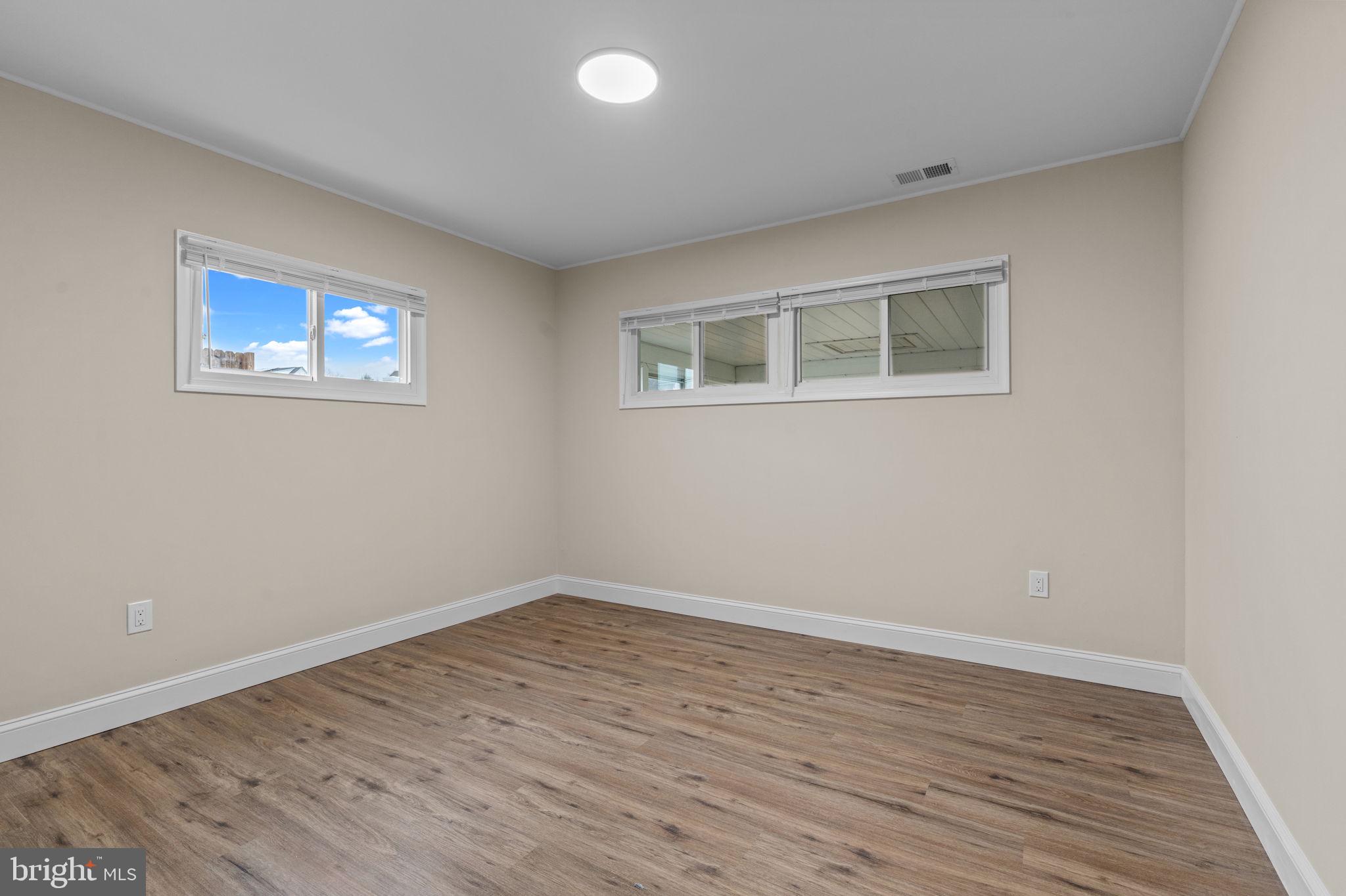 64 Vividleaf Lane Levittown, PA 19054 - Photo 23 of 44