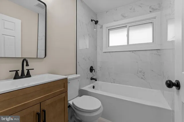 $542,500 | 64 Vividleaf Lane, Levittown, PA 19054