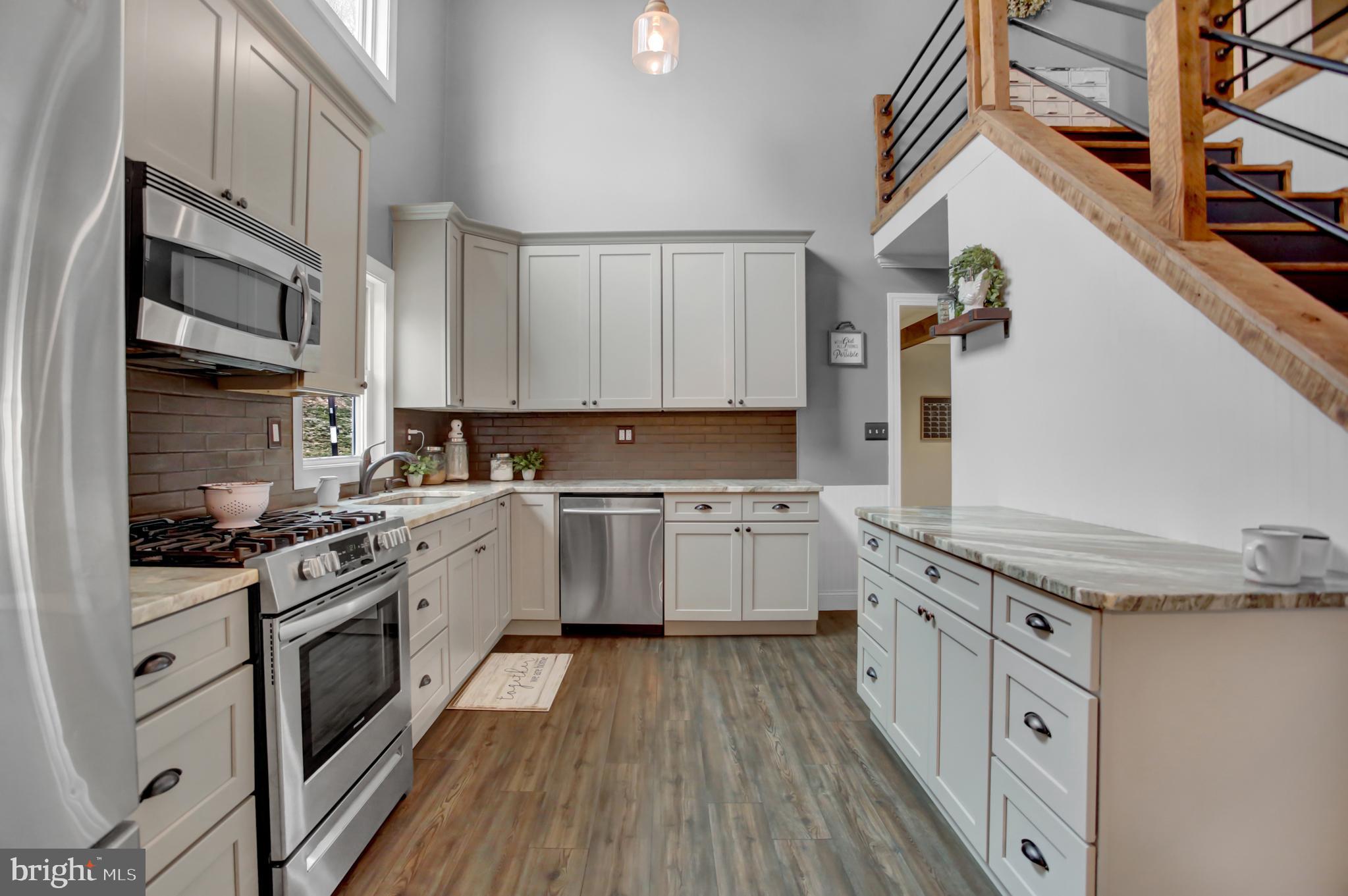 286 Hess Road Quarryville, PA 17566 - Photo 17 of 60 Updated Kitchen