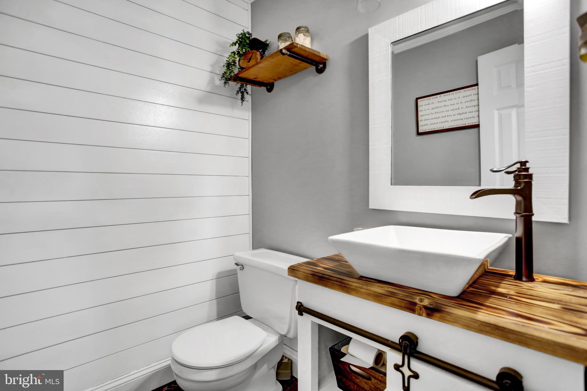 286 Hess Road Quarryville, PA 17566 - Photo 23 of 60 Half Bathroom on the Main Level
