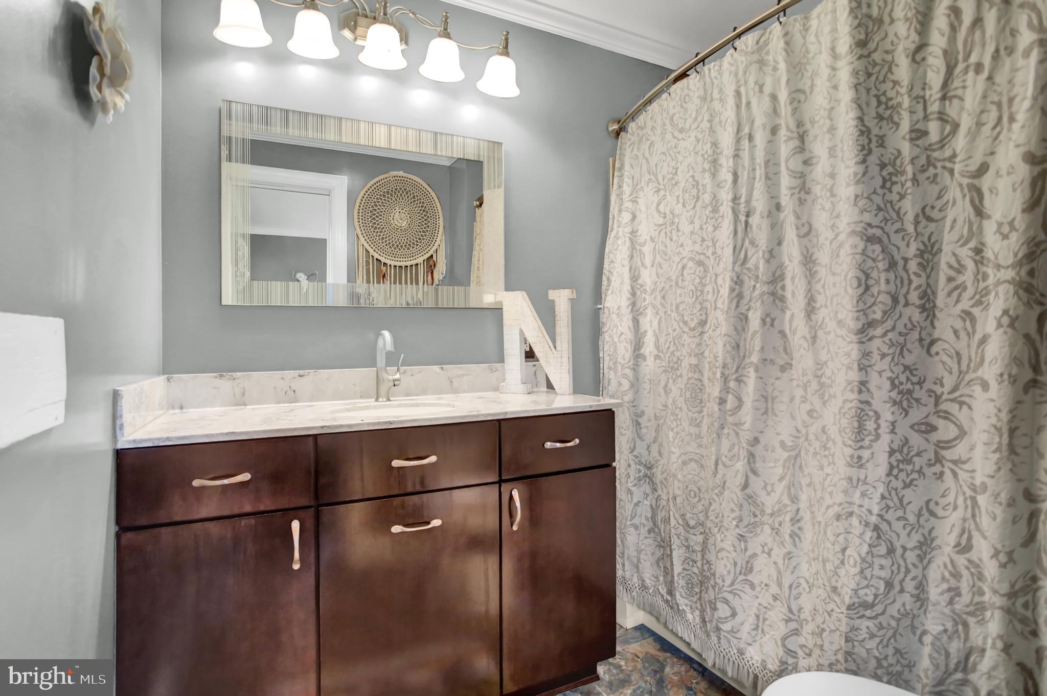 286 Hess Road Quarryville, PA 17566 - Photo 27 of 60 Full Bathroom on the Main level