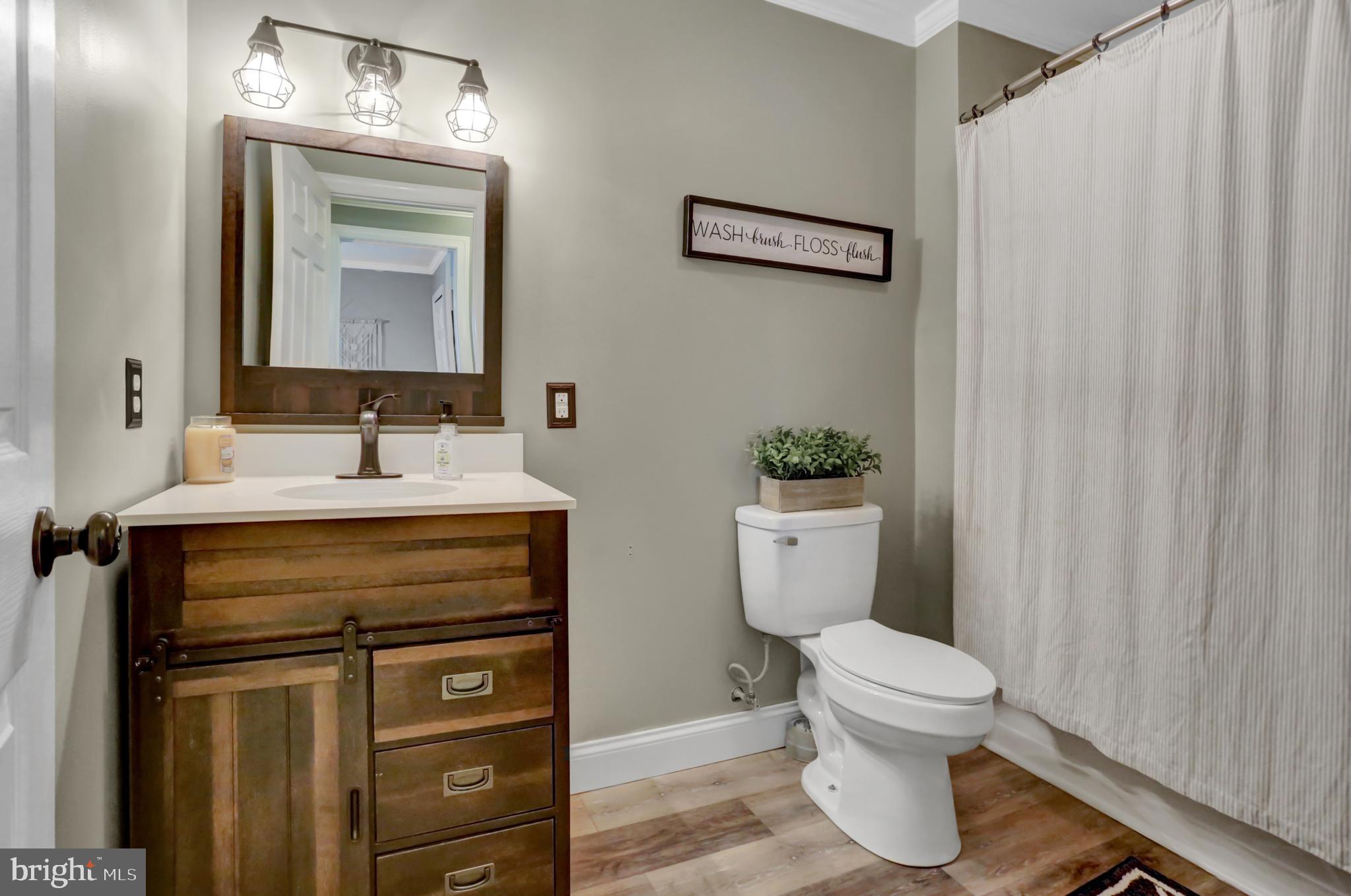 286 Hess Road Quarryville, PA 17566 - Photo 33 of 60 Full Bathroom on the Upper Level