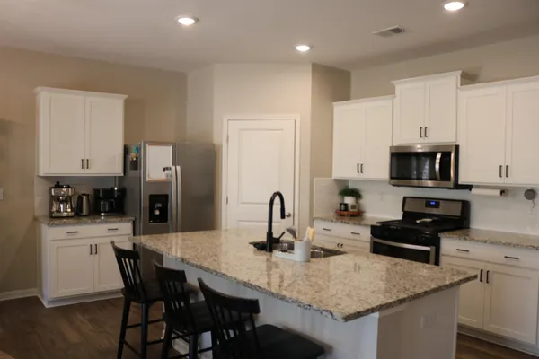 $324,999 | 408 Colonial Heights Drive, Munford, TN 38058
