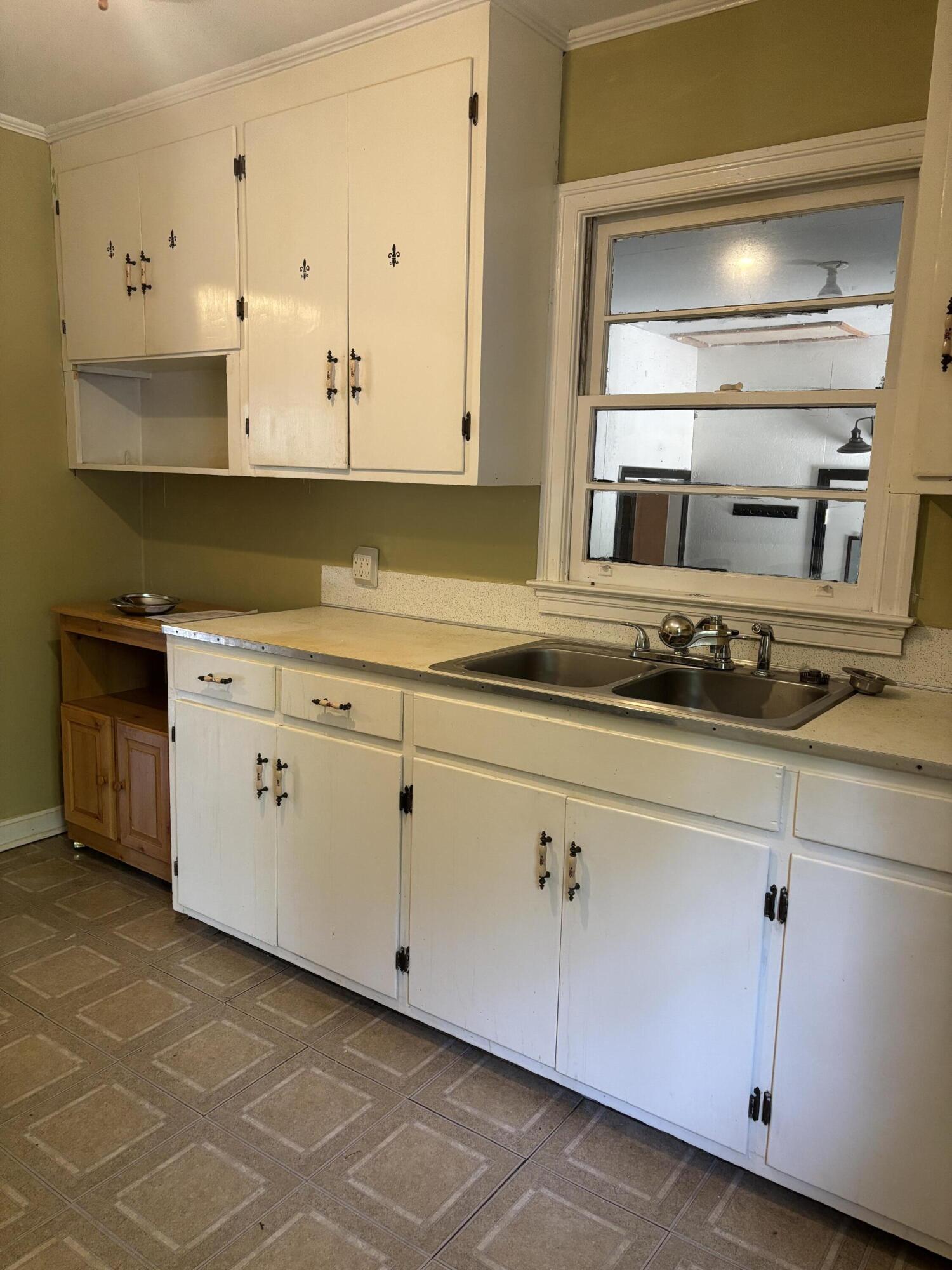 221 Cuttino Road Sumter, SC 29150 - Photo 16 of 32 IMG_7527