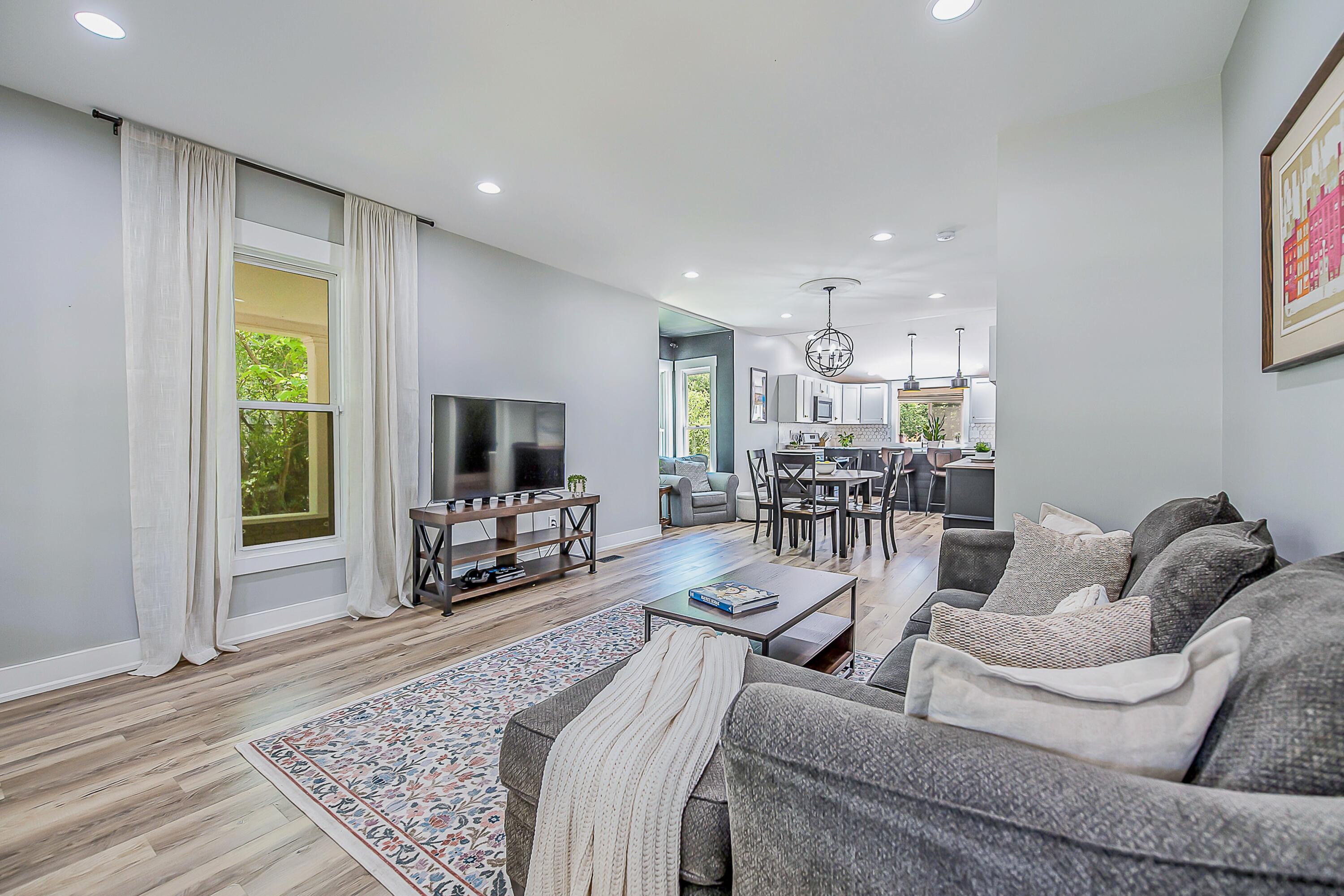 611 West Silver Lake Road Fenton, MI 48430 - Photo 5 of 50 DSC_2969-2