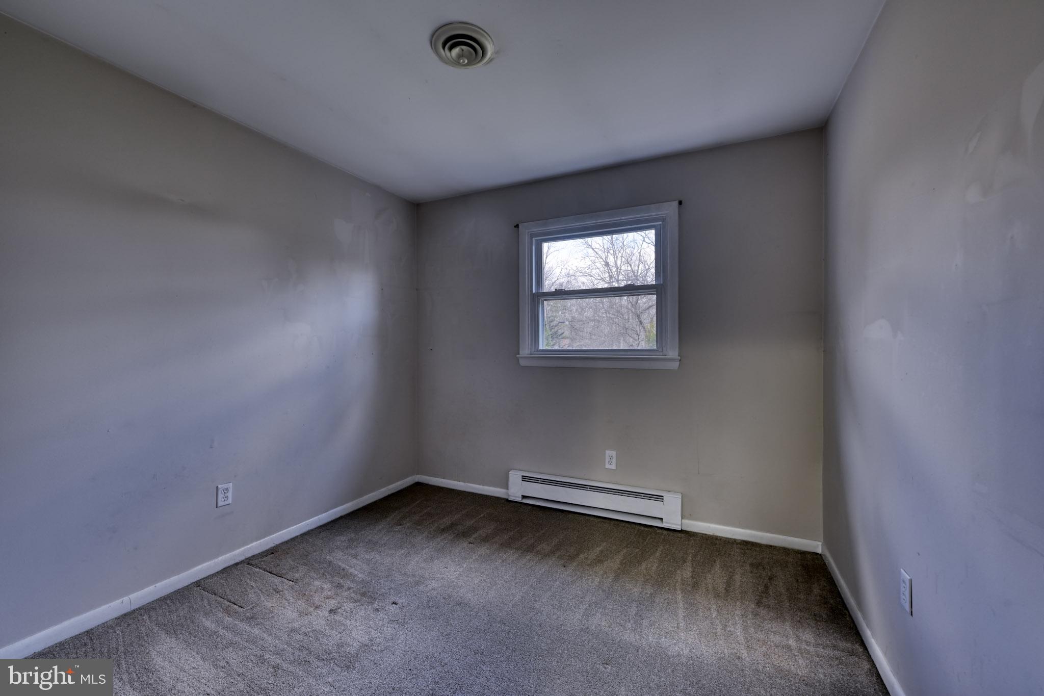 3500 East Lawndale Road Reisterstown, MD 21136 - Photo 19 of 31 an empty room with a window